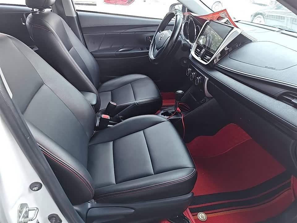 Toyota YARiS L to enjoy Toyota YARiS L to enjoy