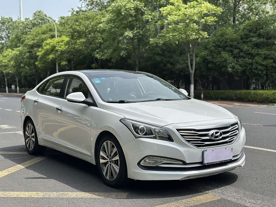 Hyundai Name picture