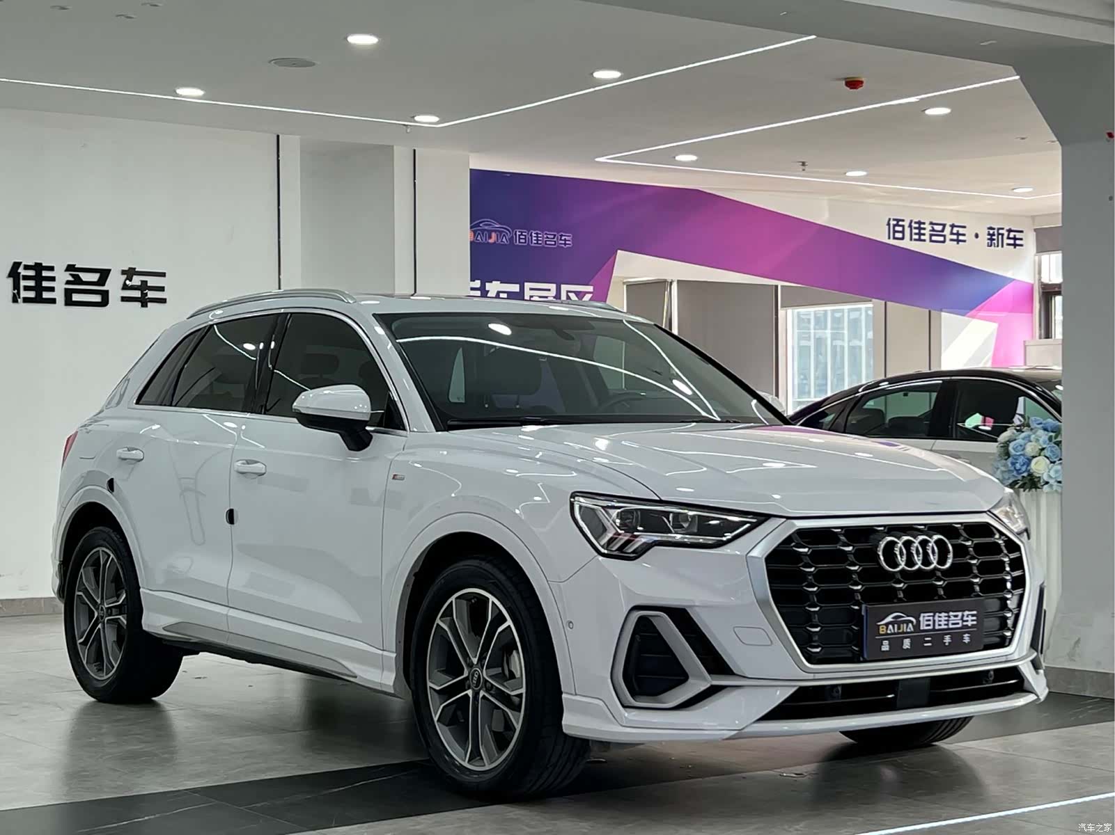 Audi Q3, 2022 3
