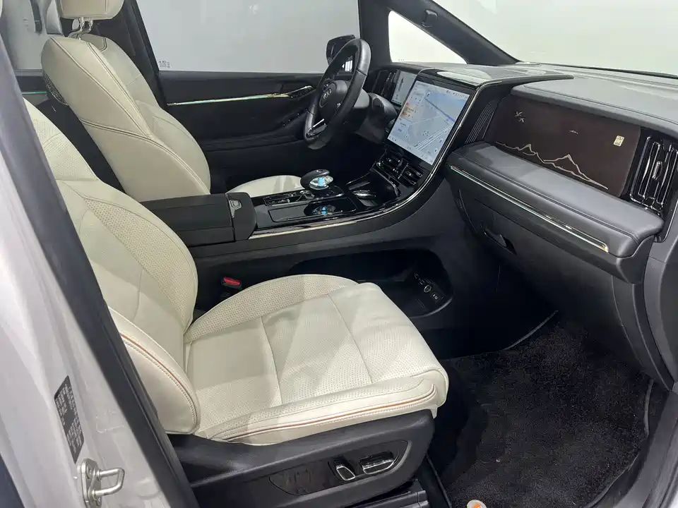 Trumpchi Trumpchi M8