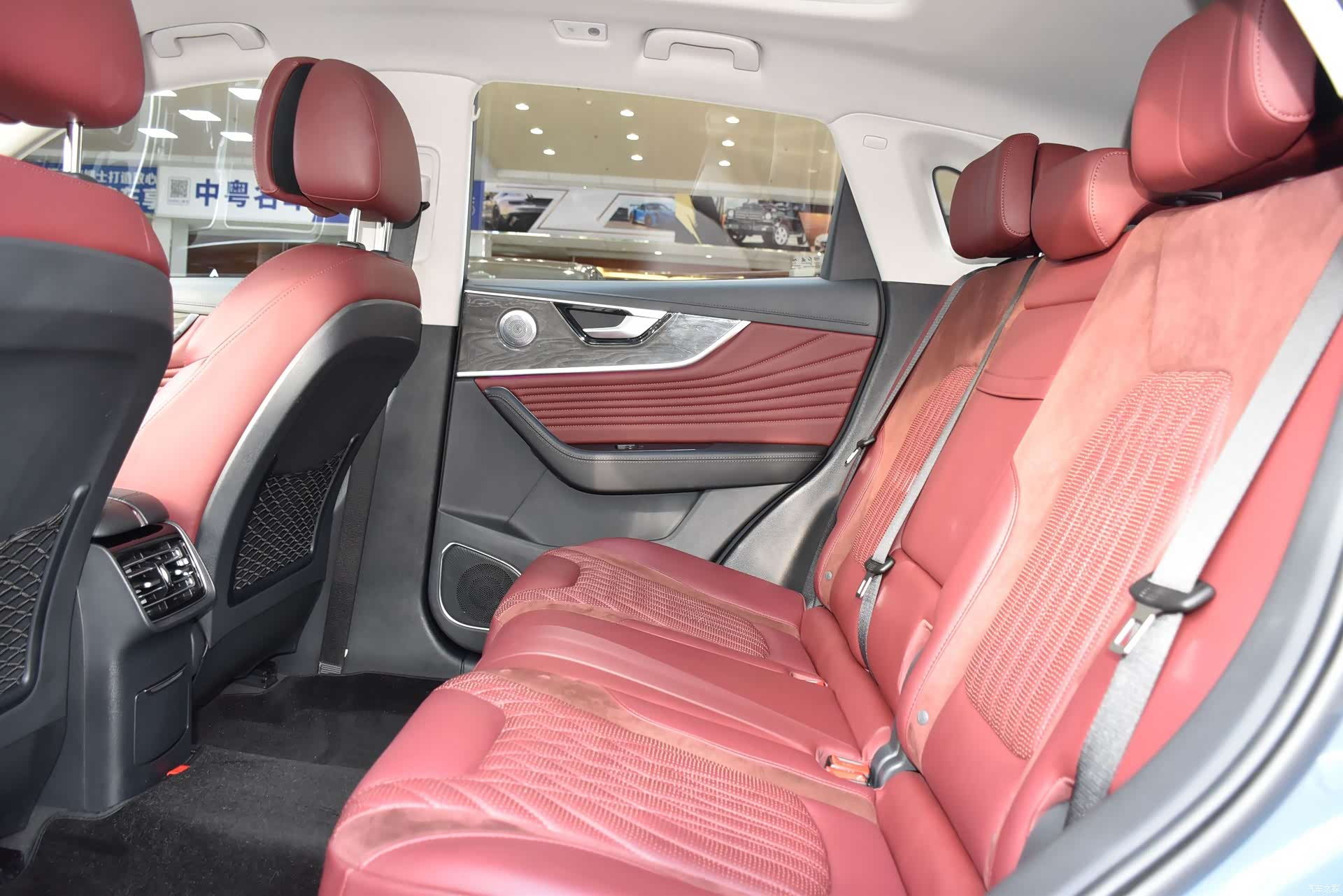 Hongqi HS5, 2023 14