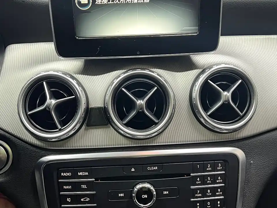 Mercedes-Benz GLA