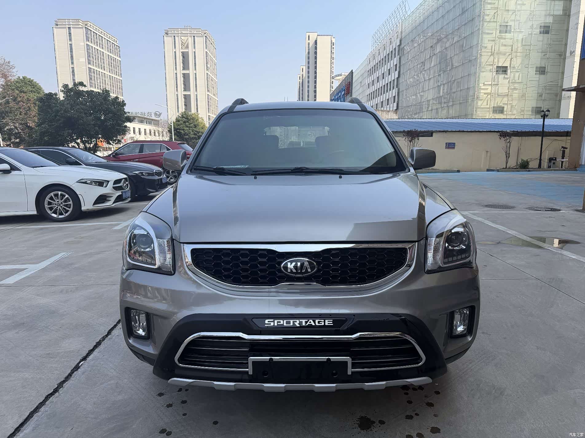 Kia GL, 2013 1