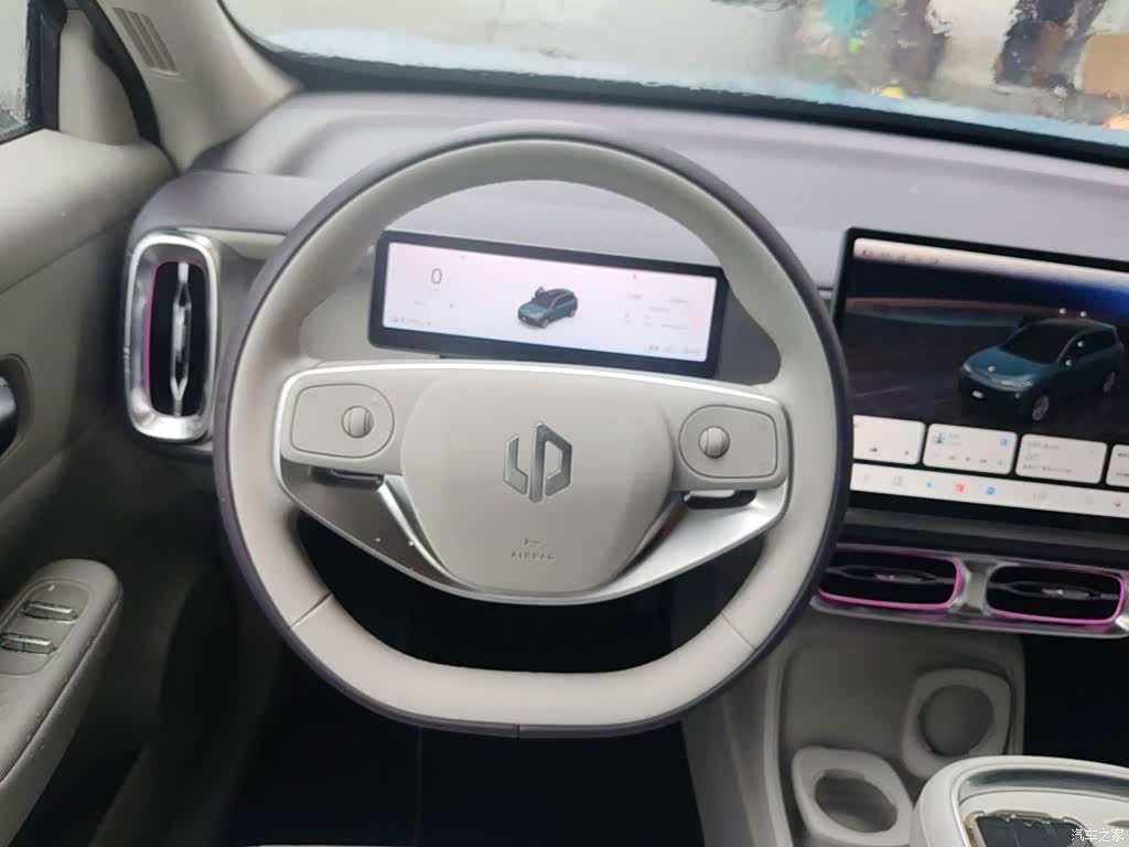 Leapmotor B10, 2025 11
