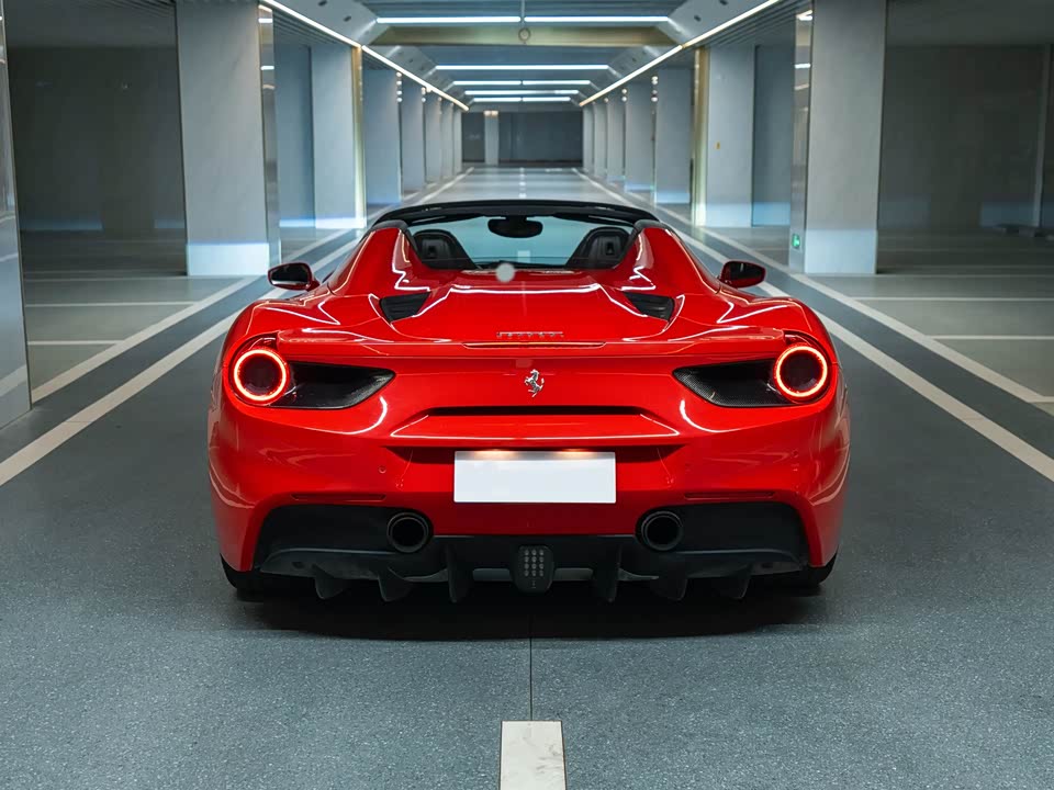 Ferrari 488