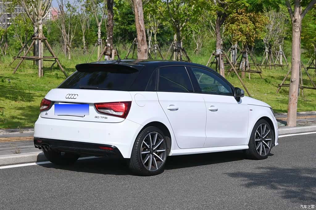 Audi A1, 2018 все фото
