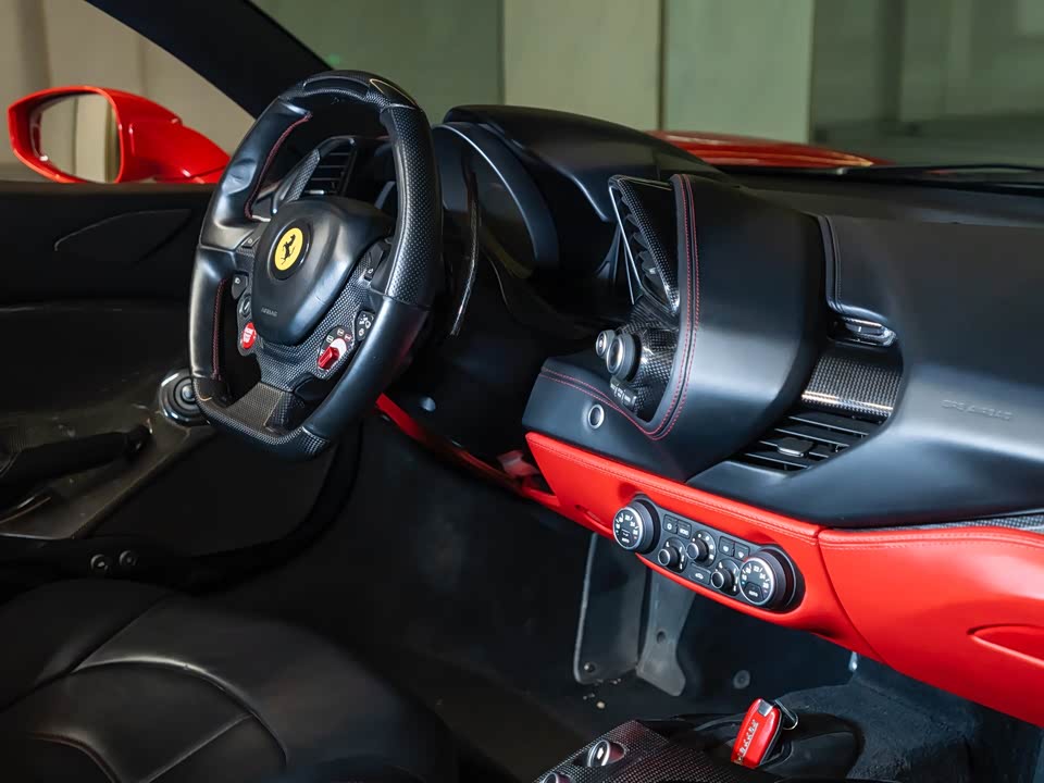 Ferrari 488