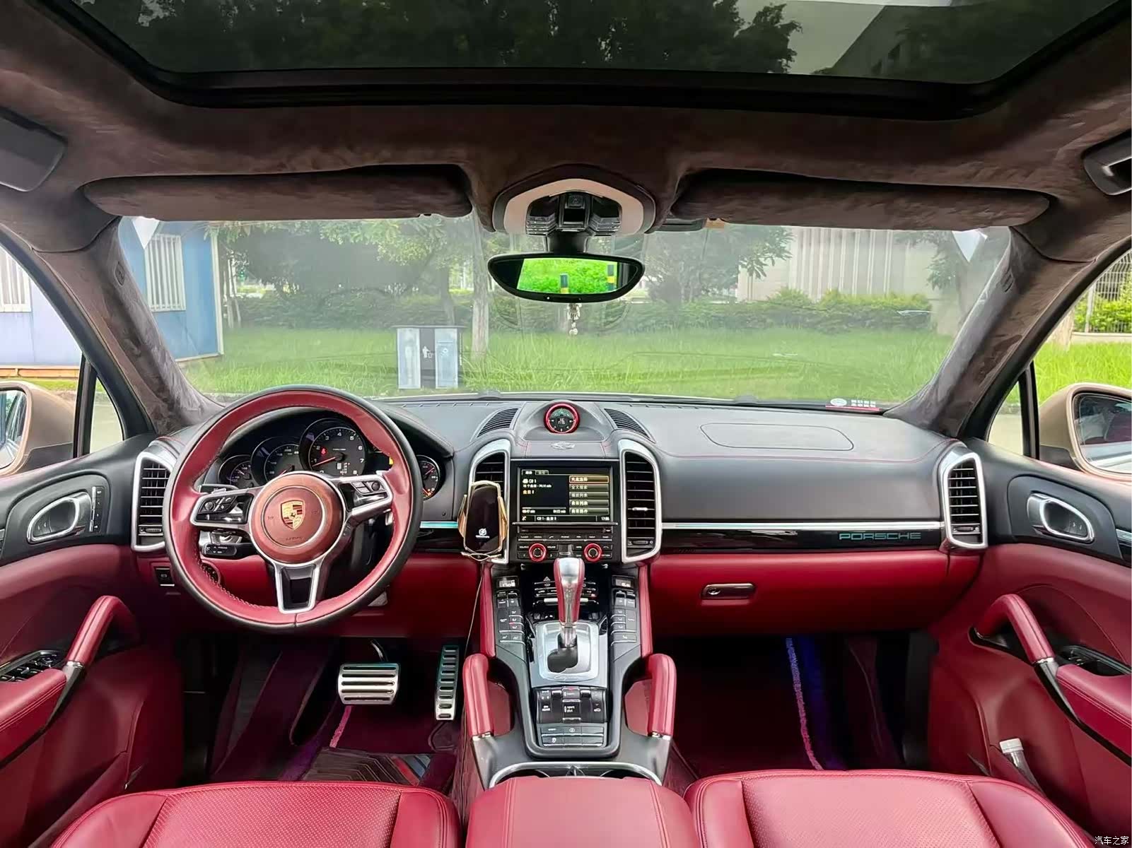 Porsche Cayenne, 2016 все фото
