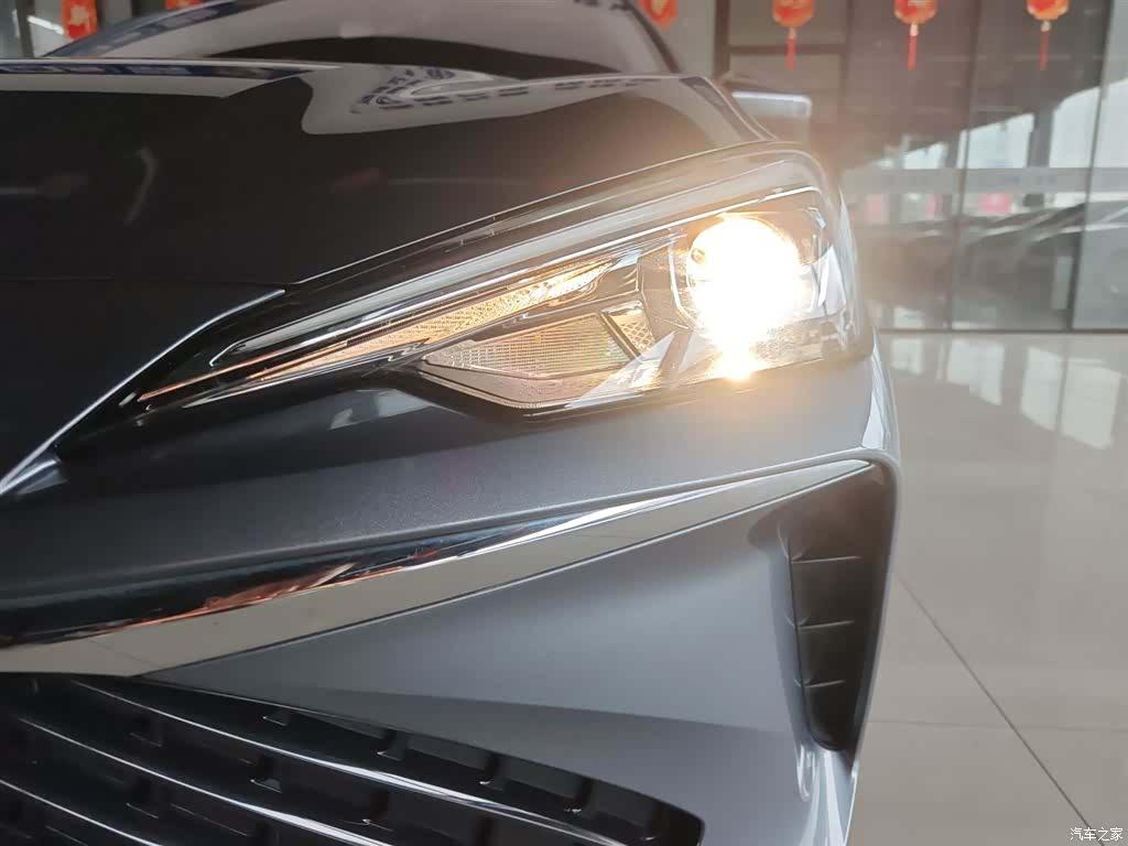 Roewe i5, 2025 3