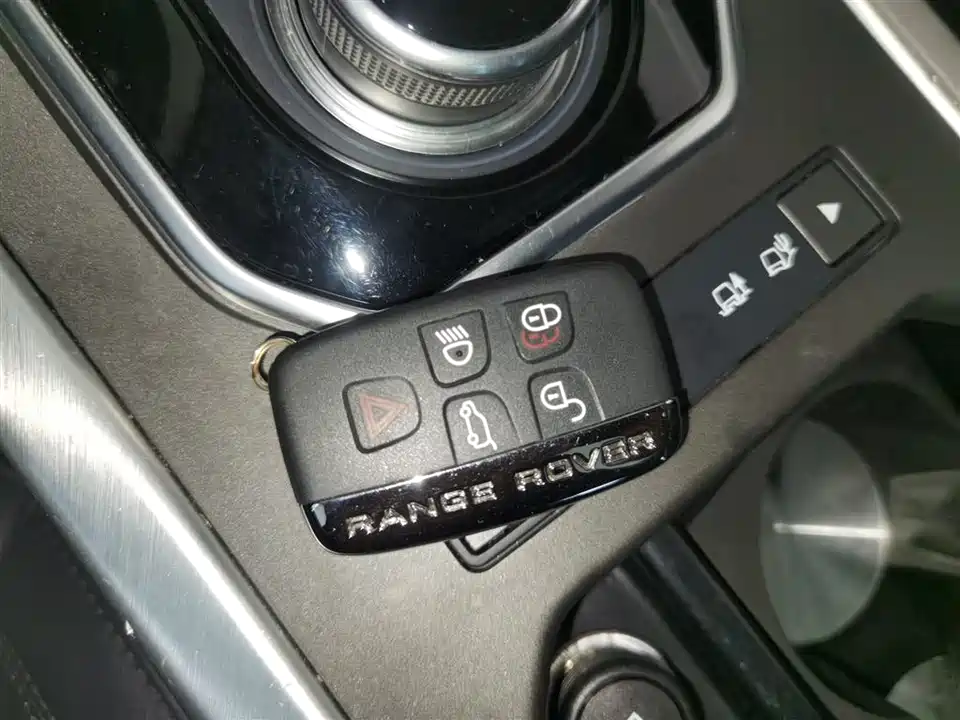 Land Rover Range Rover Aurora