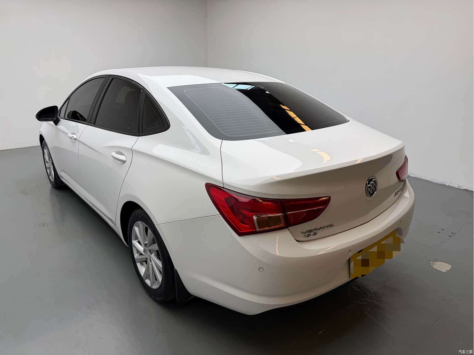 Buick Verano, 2017 8