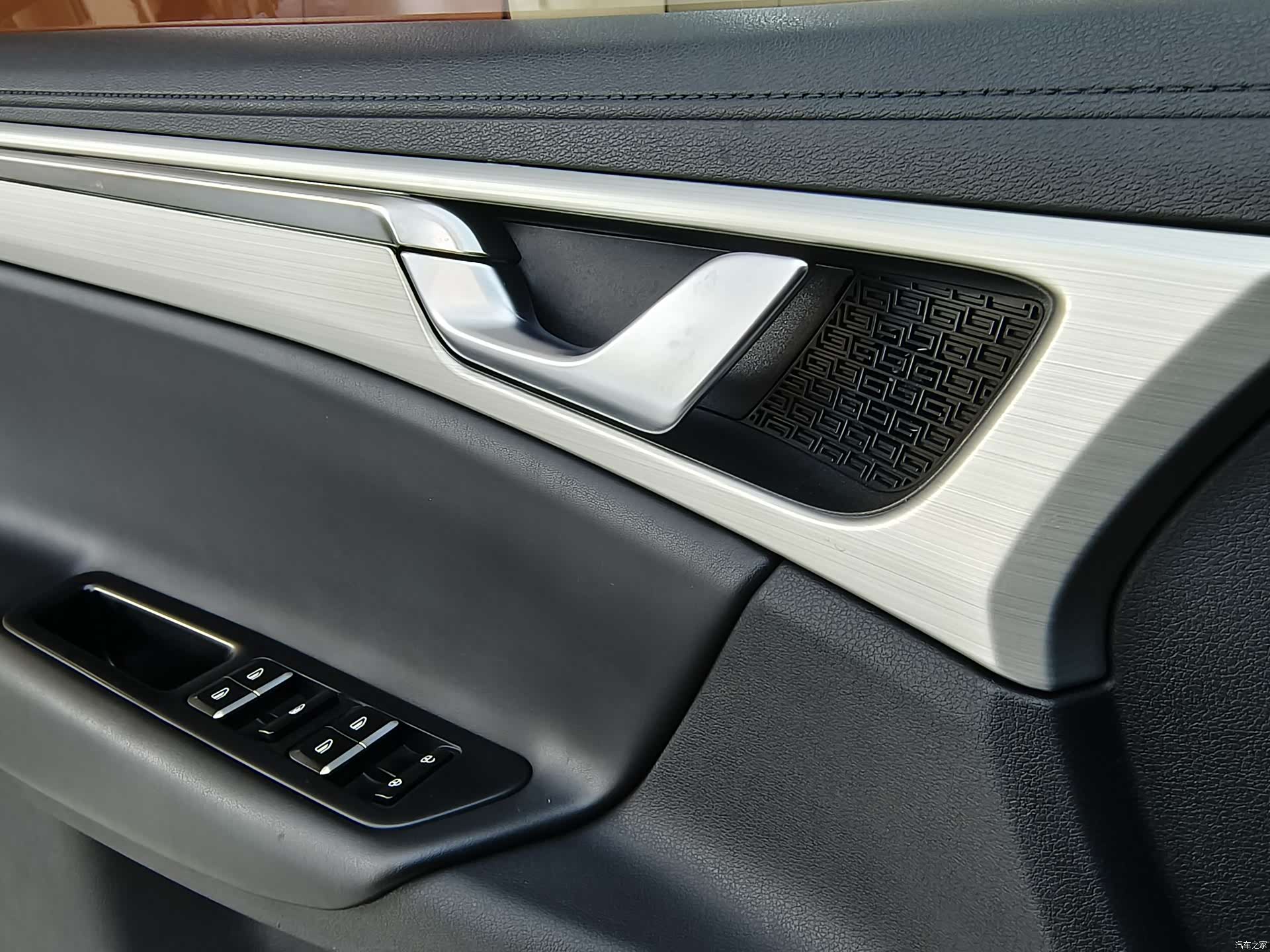 Geely Emgrand, 2017 15