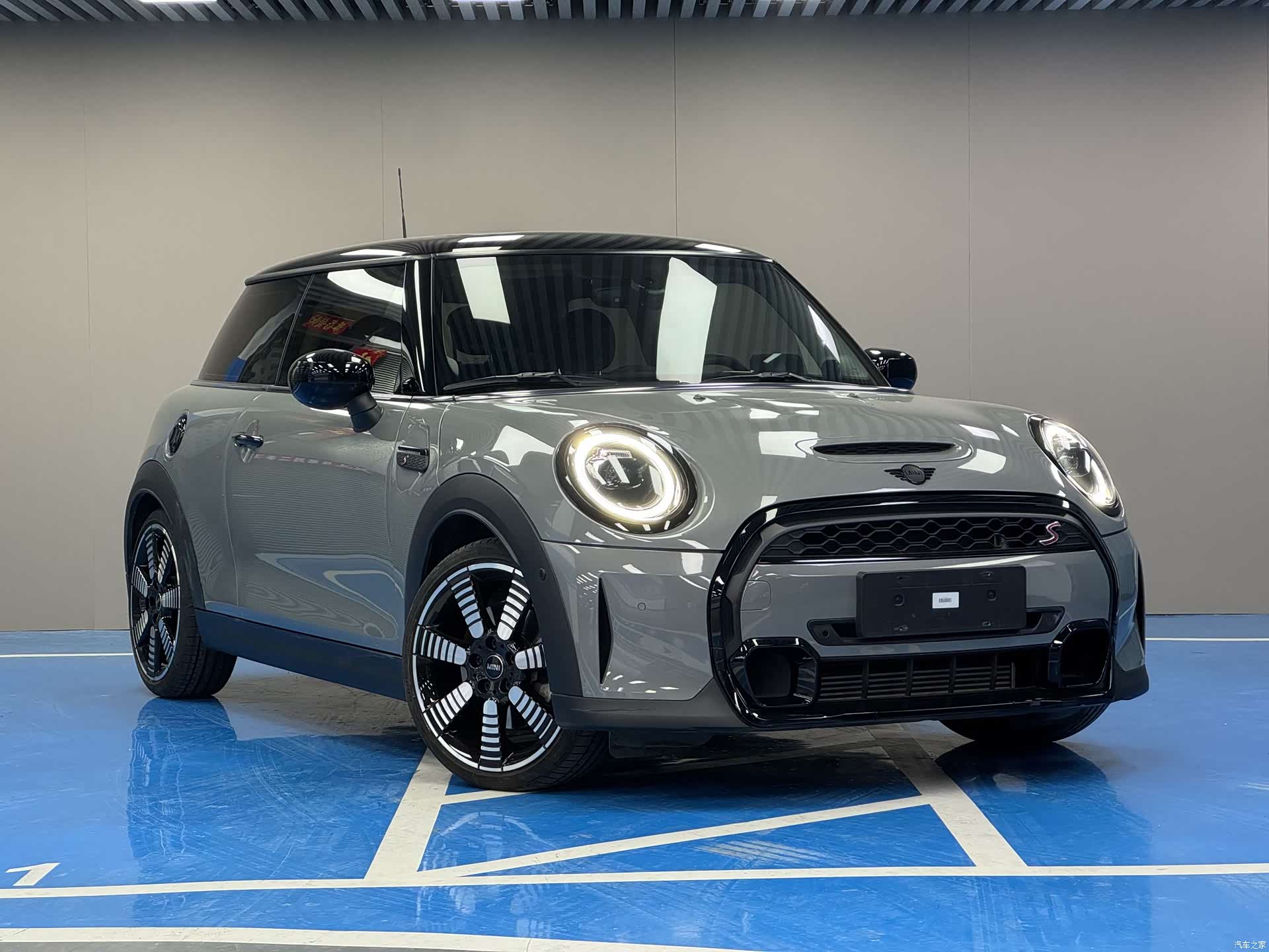 Mini Cooper, 2023 все фото
