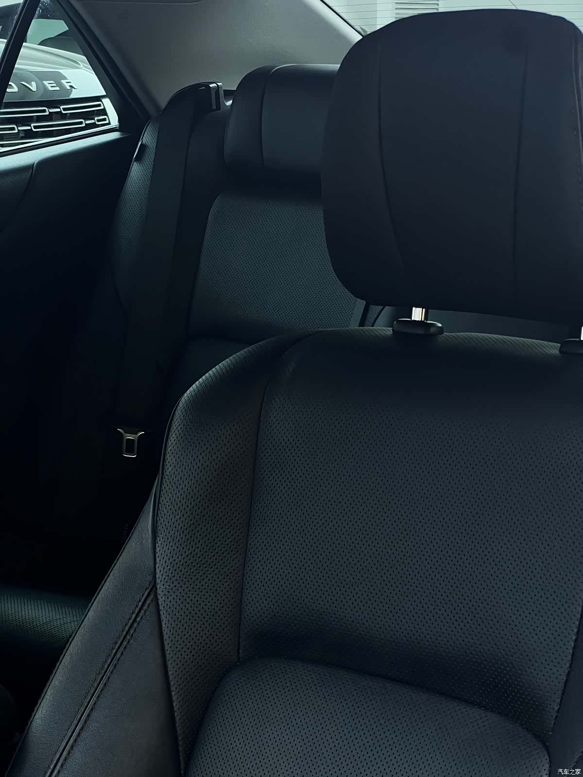 Toyota Crown, 2016 12