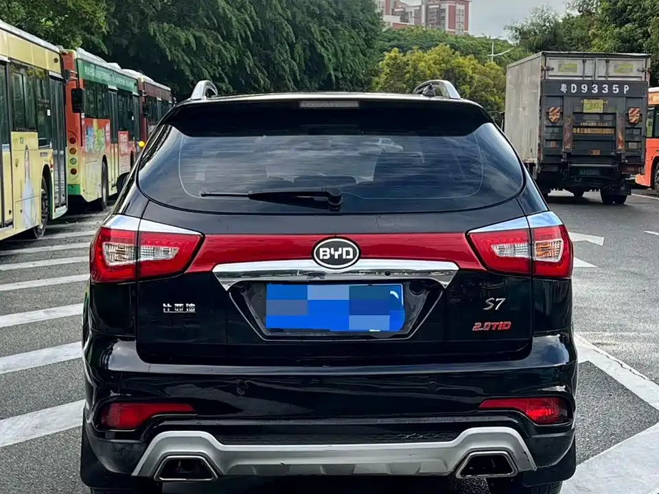 BYD S7