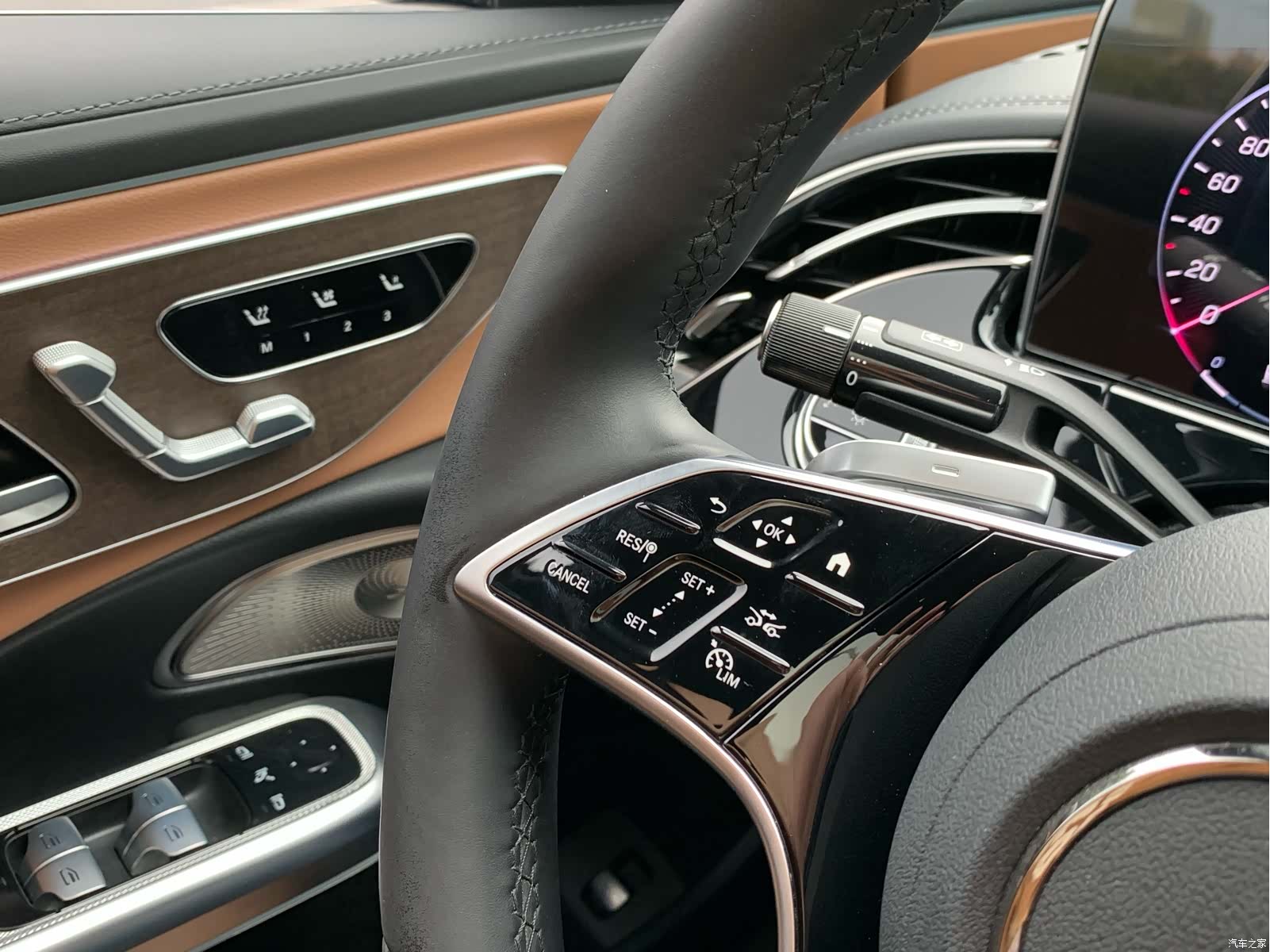 Mercedes-Benz E-Class, 2024 24