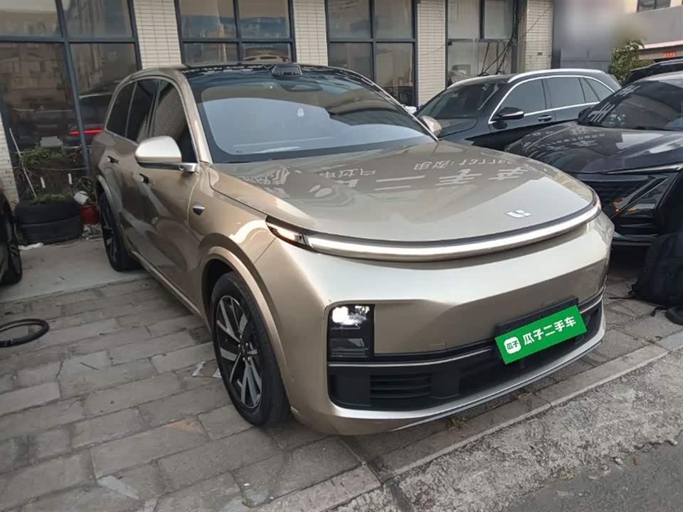 Li Auto Ideal L8