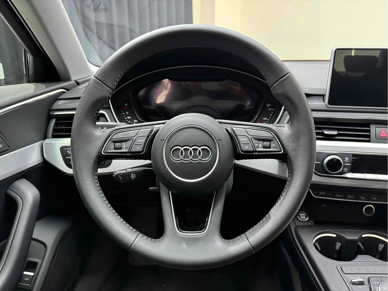 Audi A4L, 2020 21