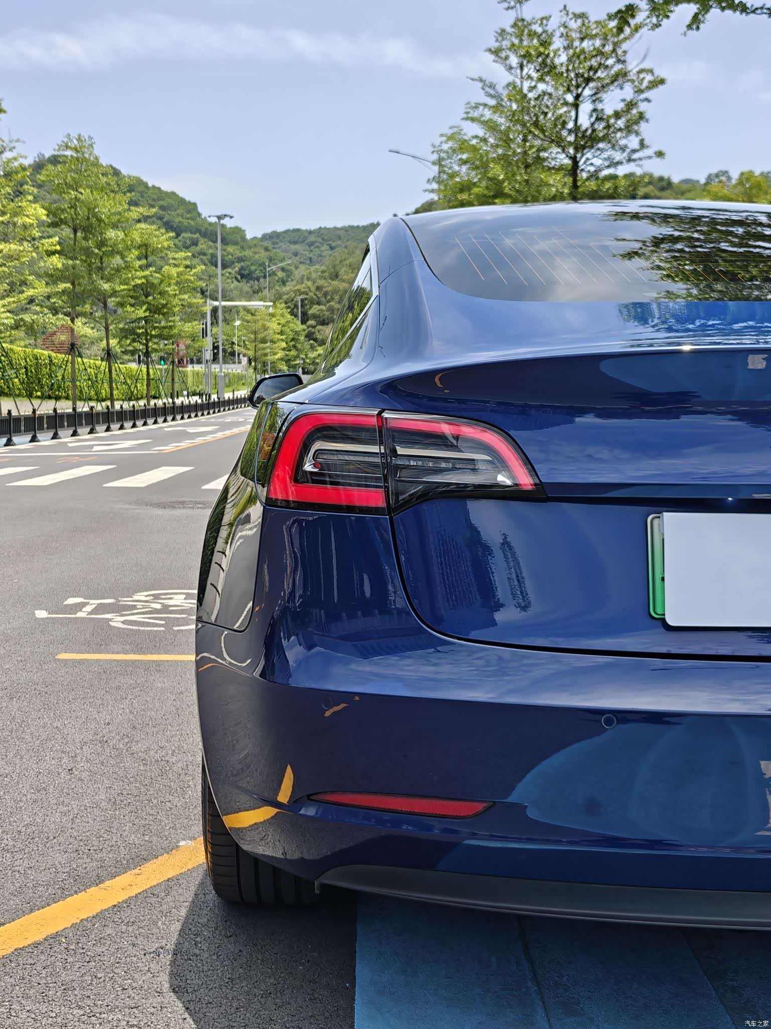 Tesla Model 3, 2019 17