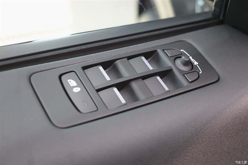 Land Rover Discovery, 2024 12