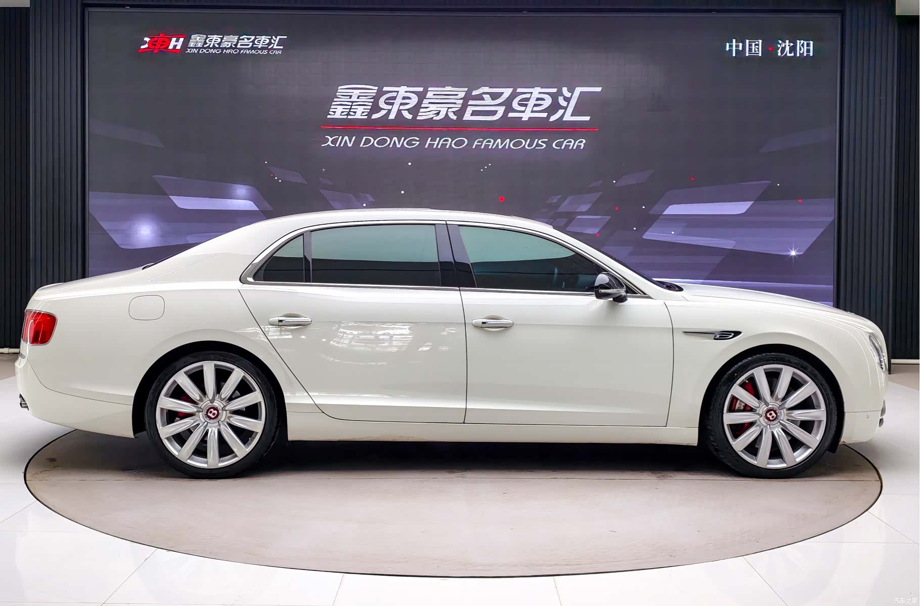Bentley Flying Spur, 2018 все фото