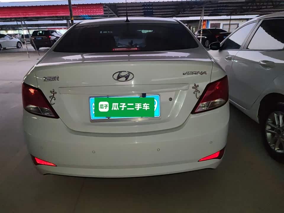 Hyundai Rena
