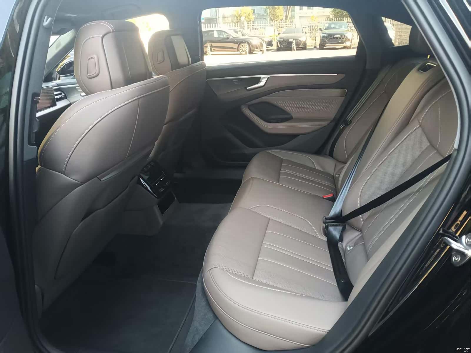 Audi A6L, 2026 8