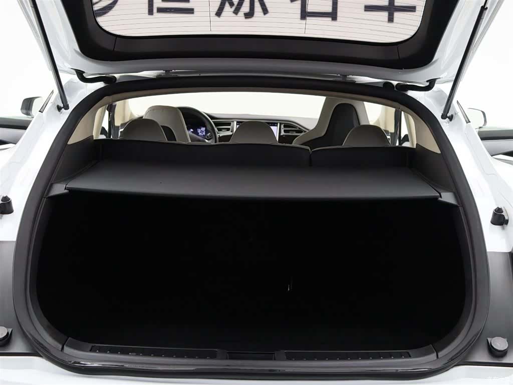 Tesla Model S, 2015 8