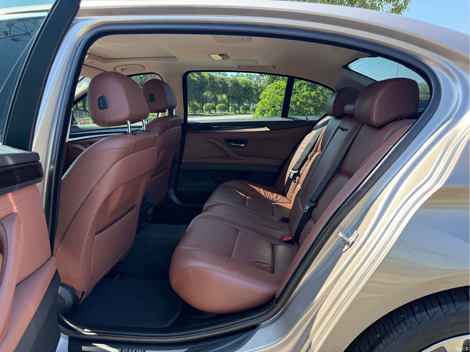 BMW 5 Series, 2017 9