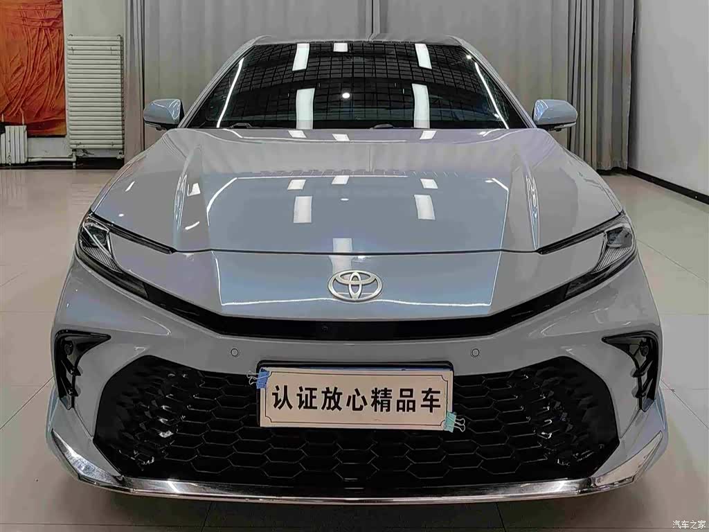 Toyota Camry, 2024 1