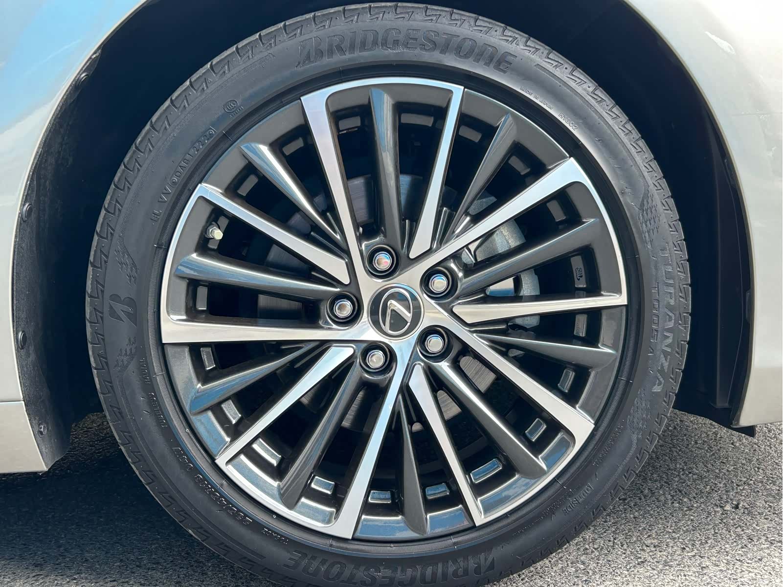 Lexus ES, 2022 27