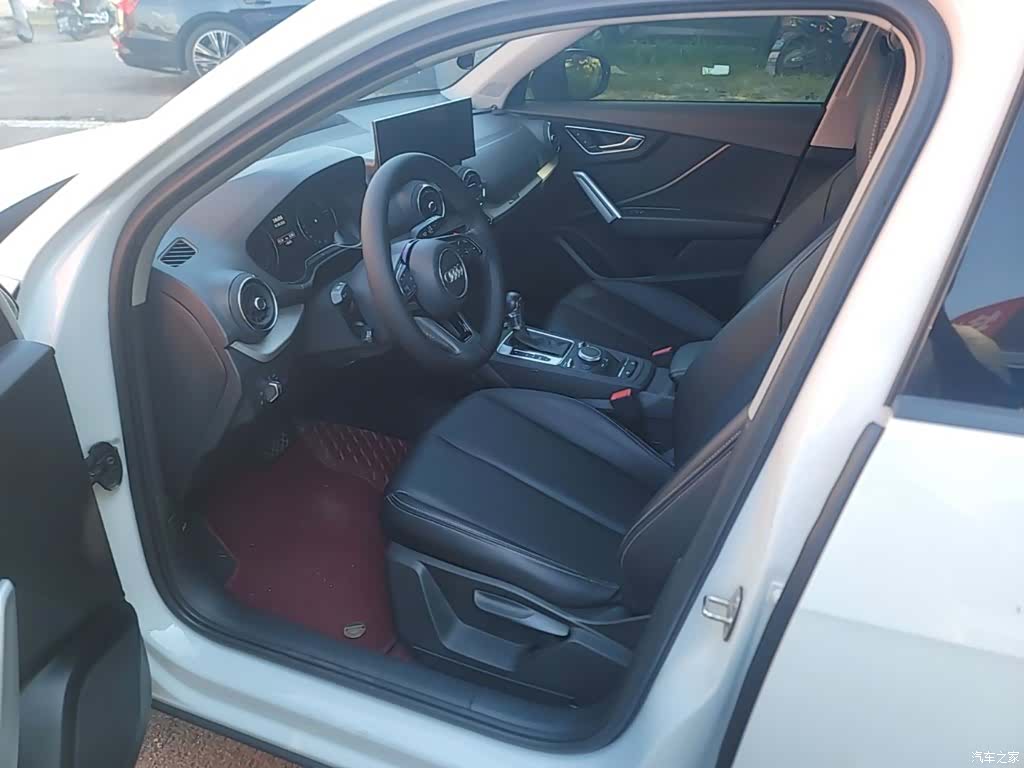 Audi Q2L, 2021 15