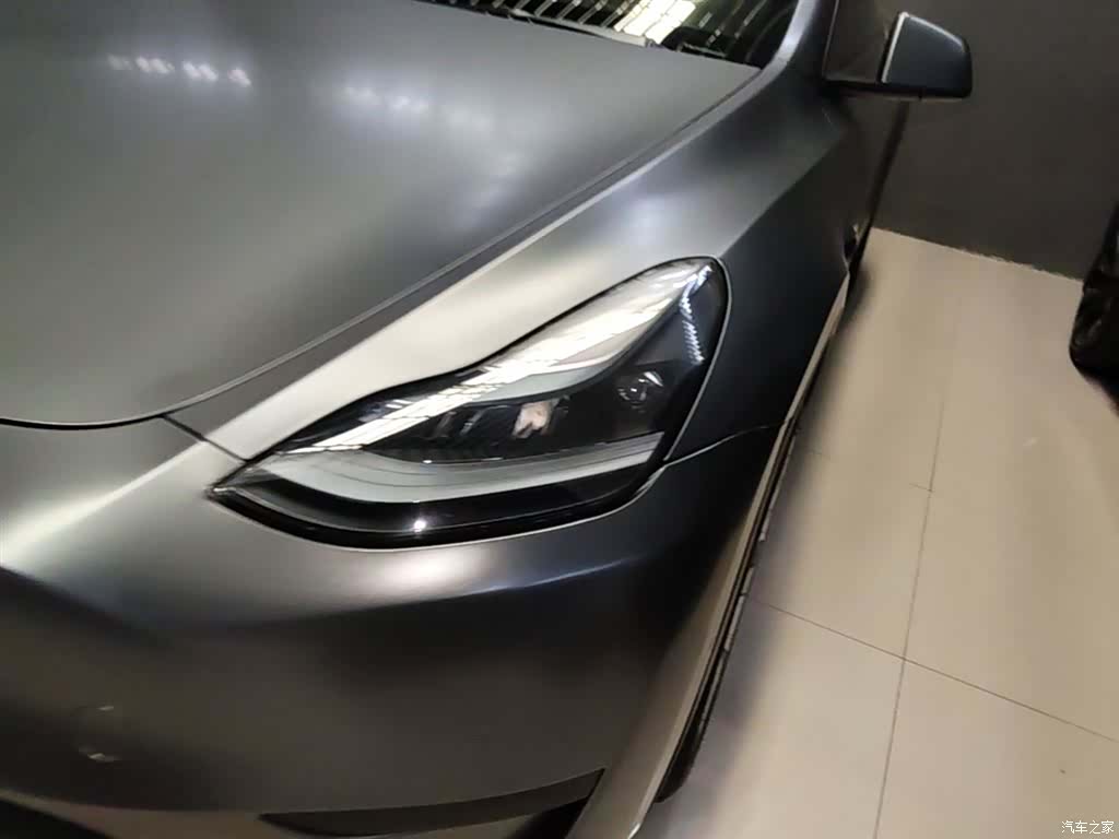 Tesla Model Y, 2022 24