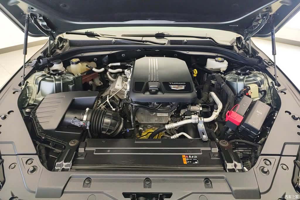 Cadillac CT5, 2022 10