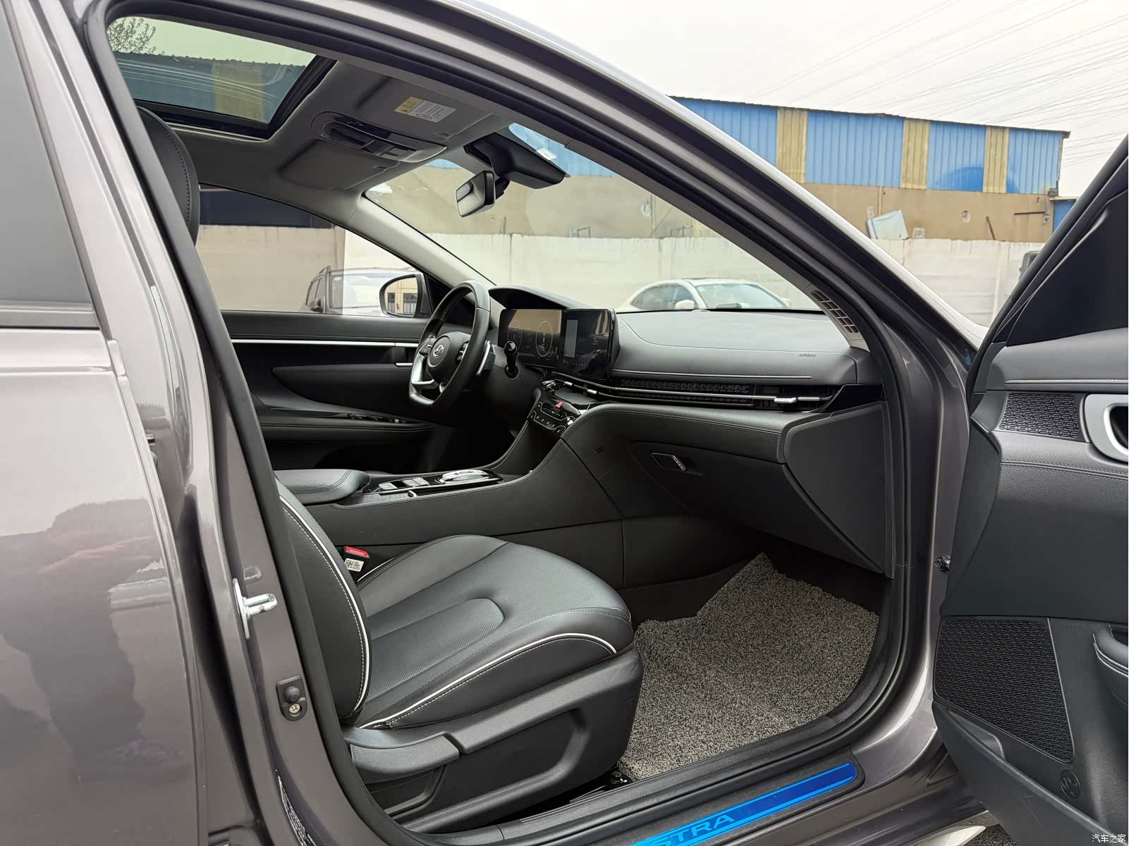 Hyundai 270TGDi, 2022 19
