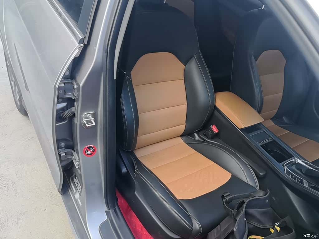 Geely S1, 2018 25