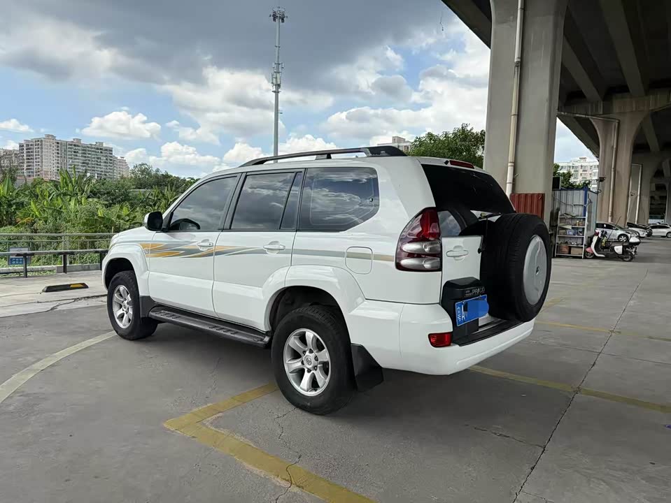 Toyota Prado