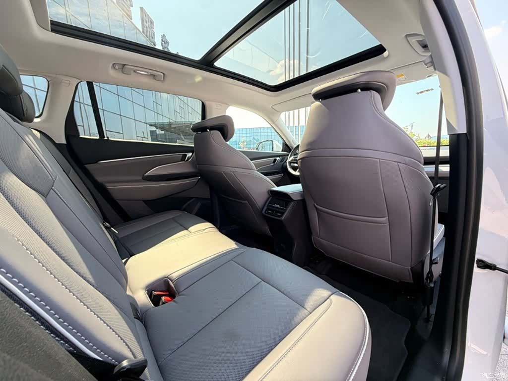 Buick E5, 2025 7