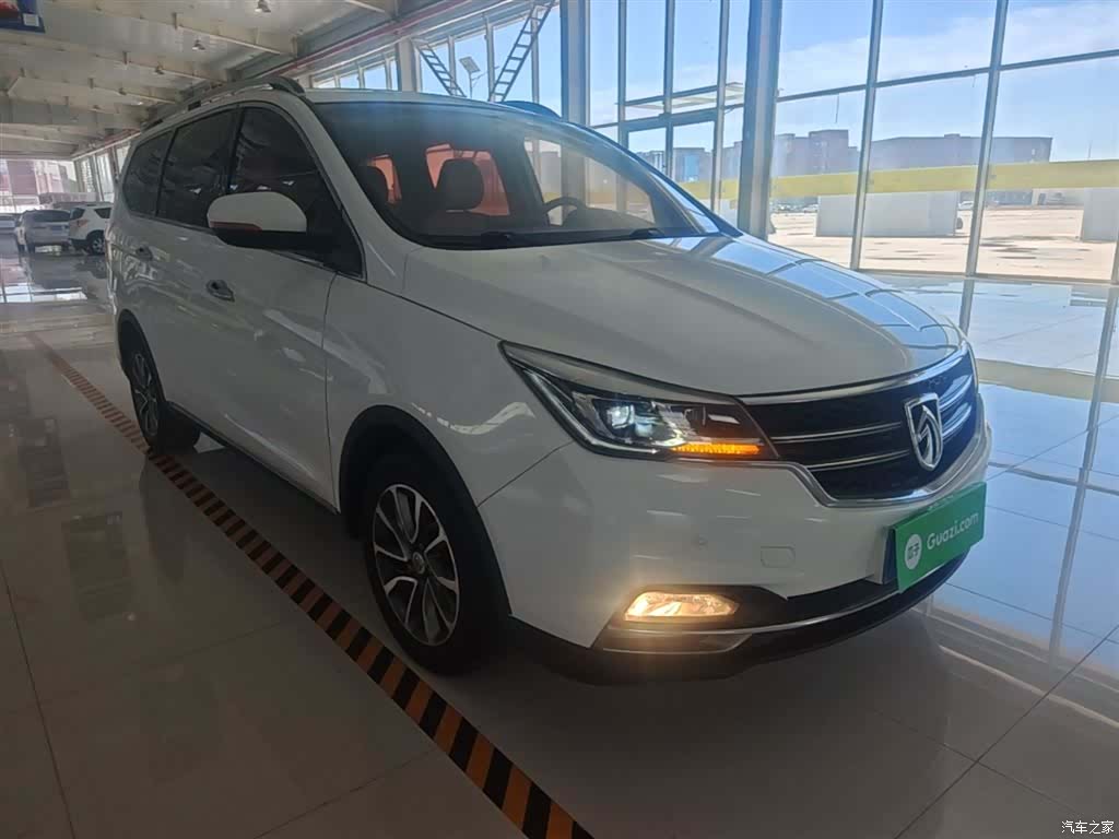 Wuling 730, 2018 4