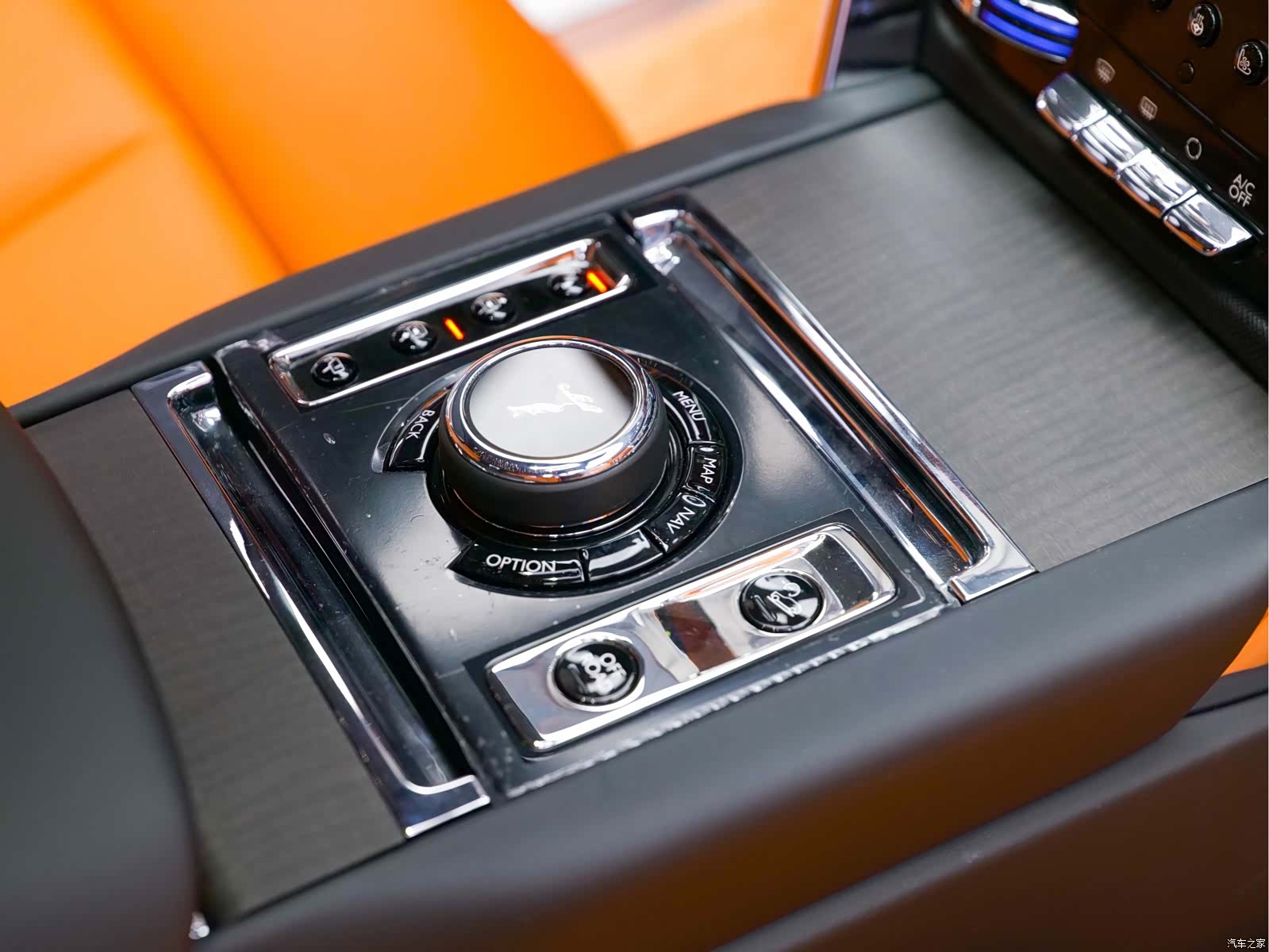 Rolls-Royce Cullinan, 2025 16