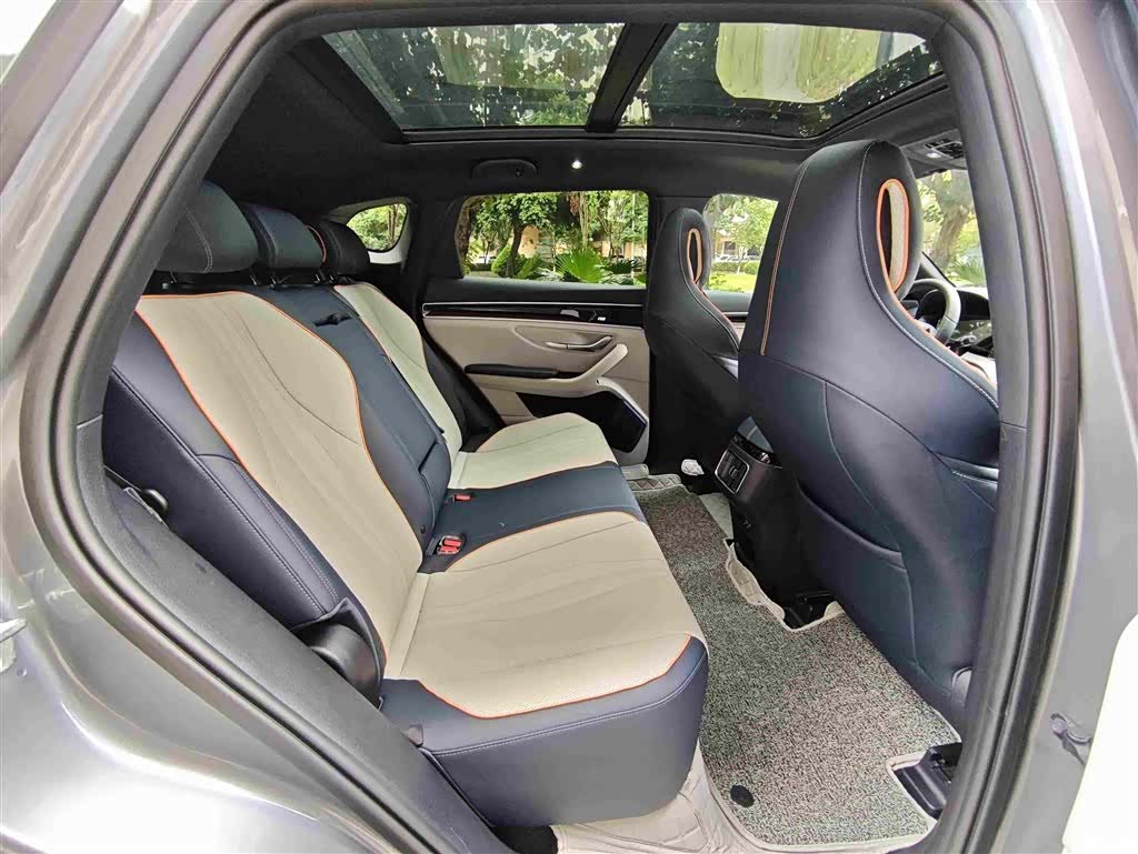 BYD Song, 2022 8