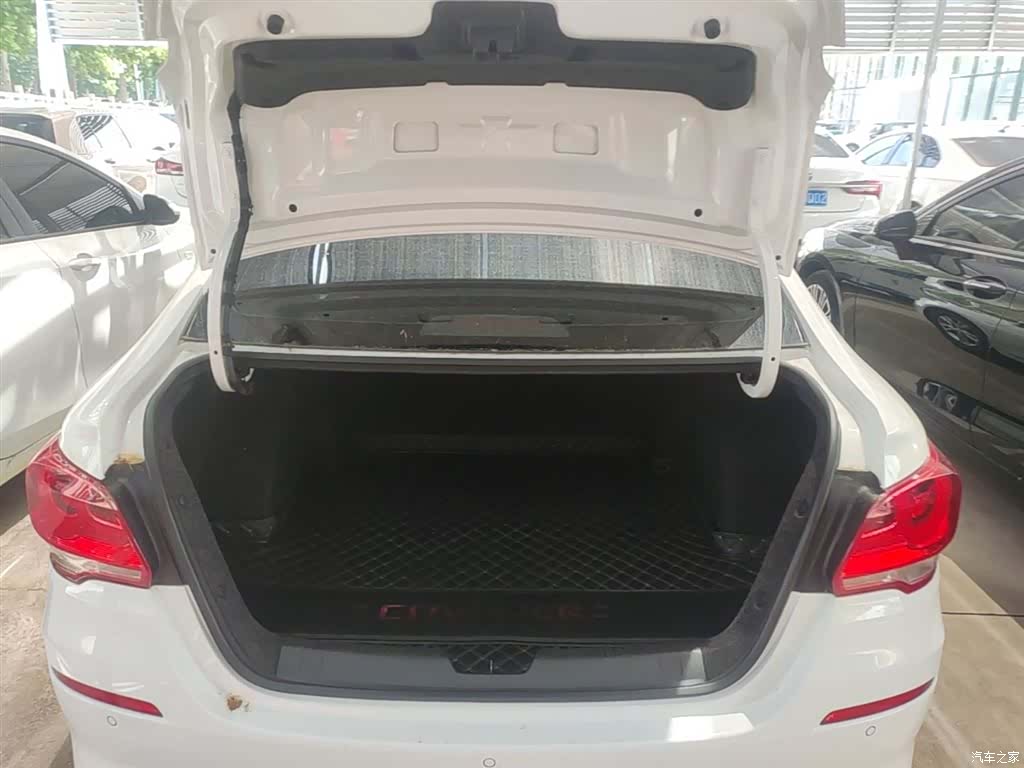 Chevrolet 320, 2019 19