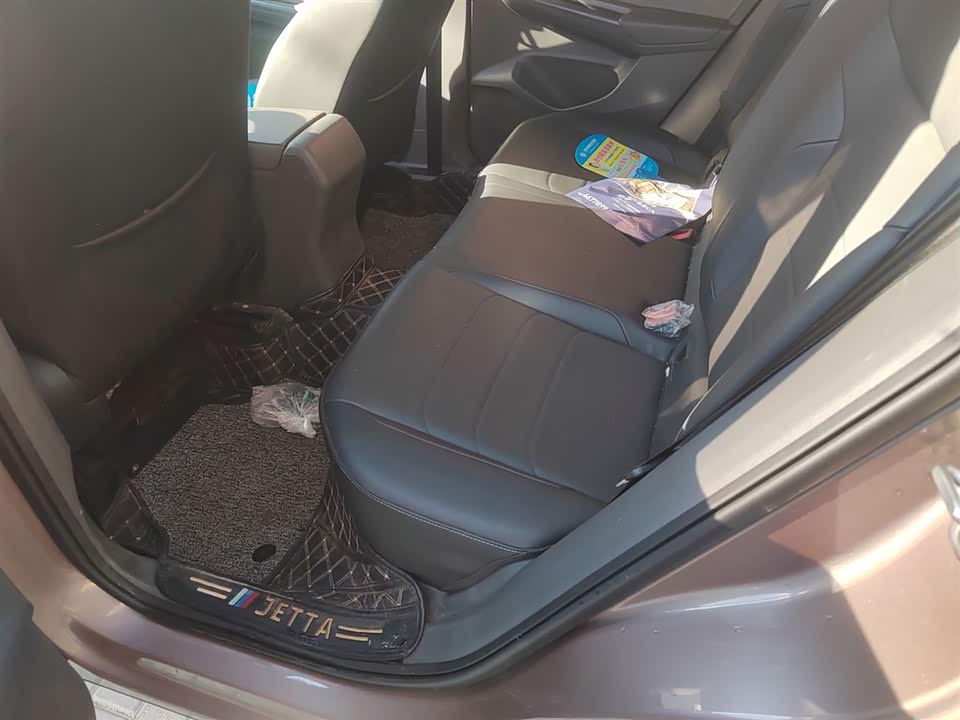 Jetta VS5
