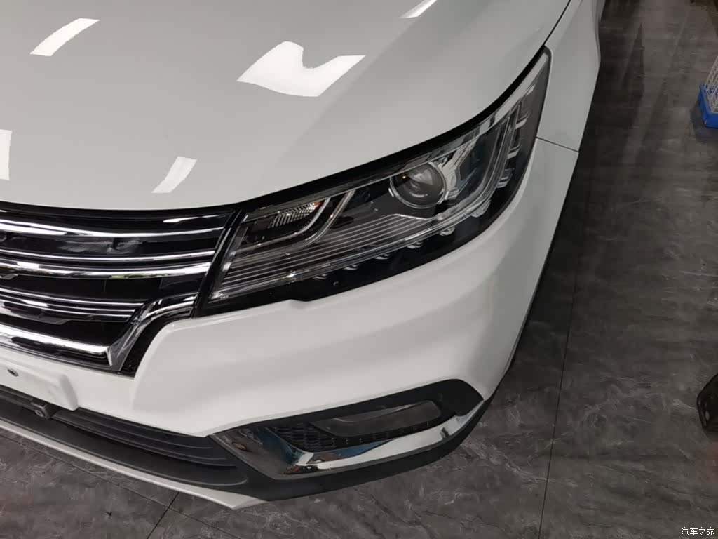 Roewe RX3, 2019 24