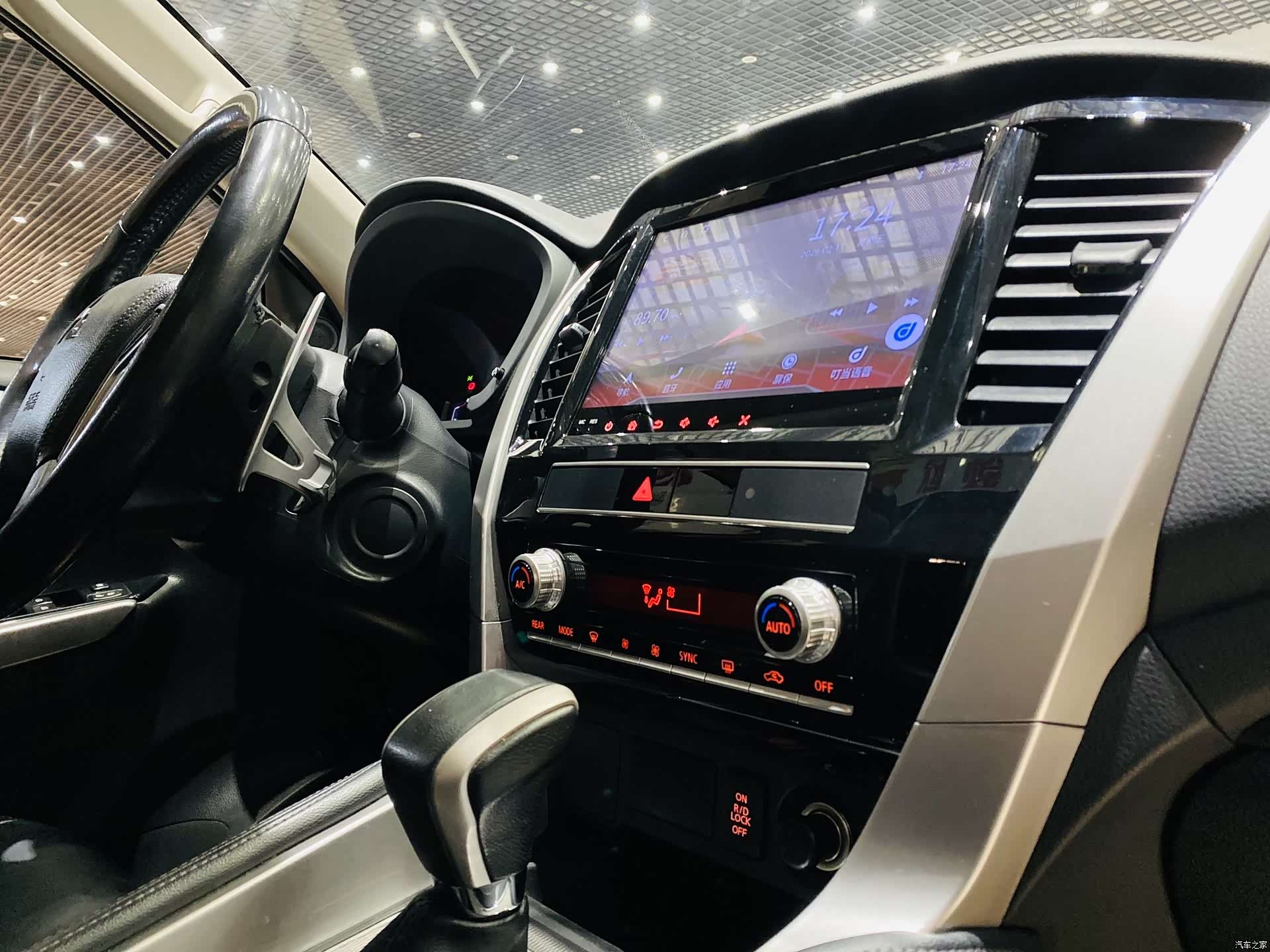 Mitsubishi Pajero, 2020 7