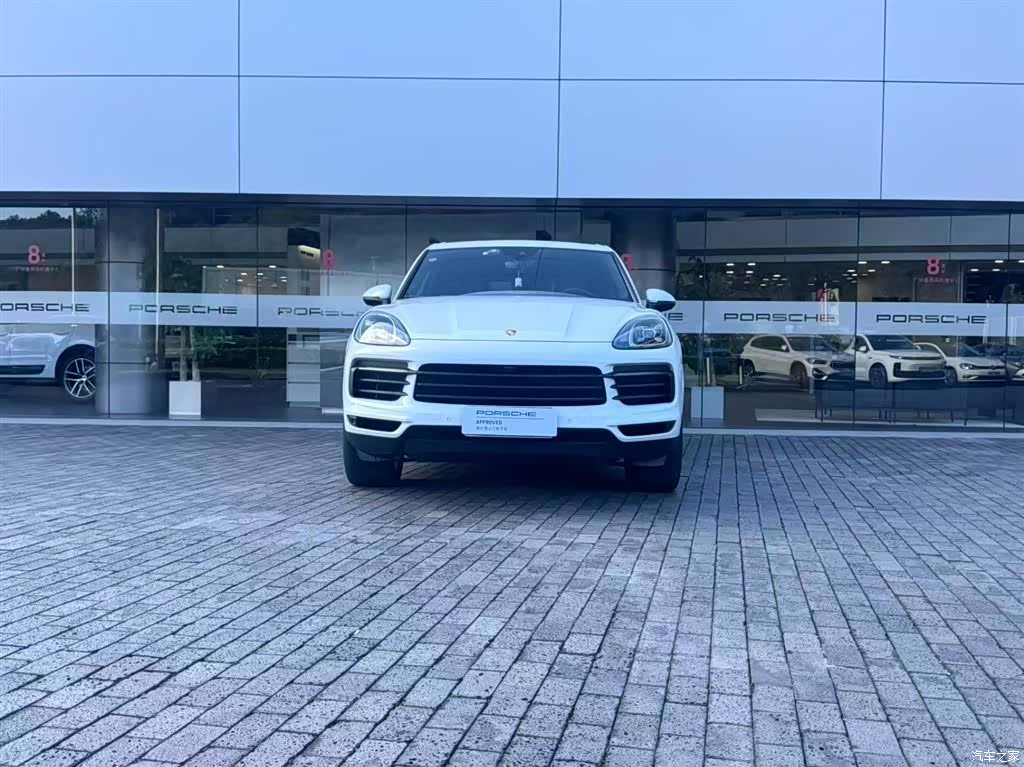 Porsche Cayenne, 2022 2