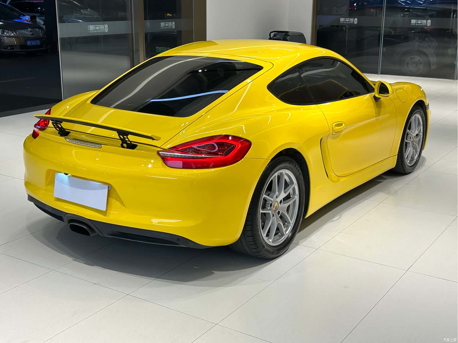 Porsche Cayman, 2015 9