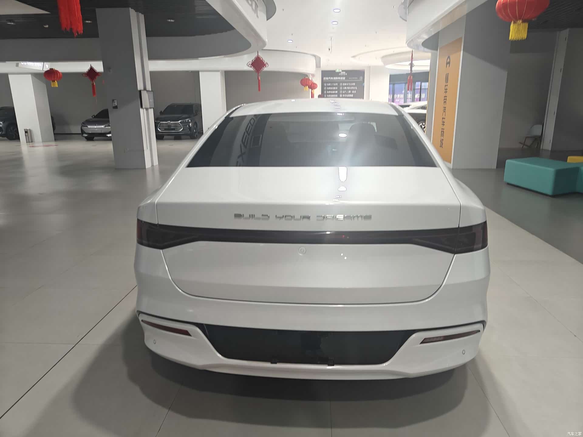 BYD Qin, 2022 10