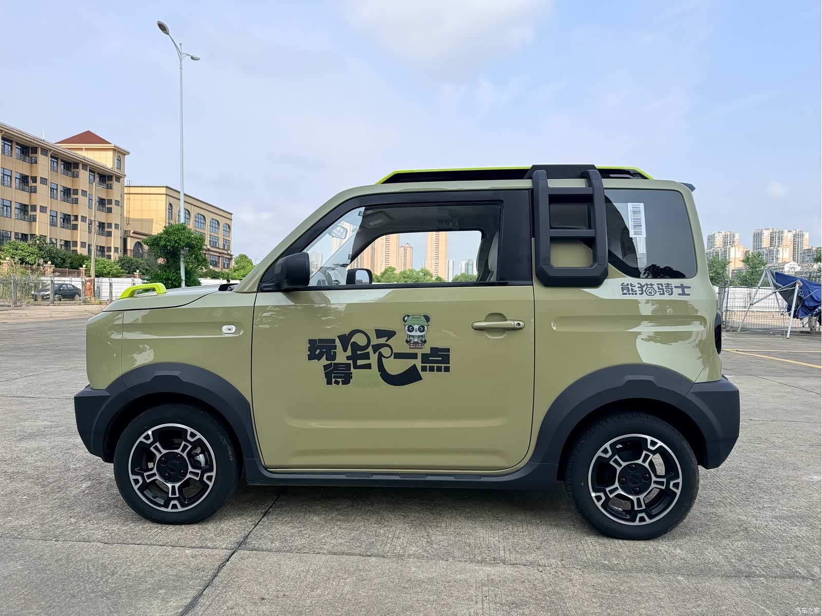 Geely Panda, 2025 10