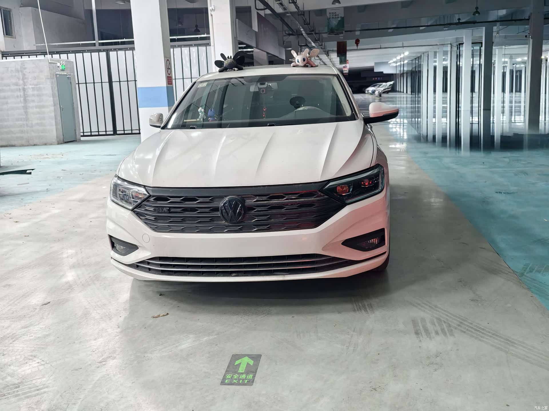 Volkswagen Sagitar